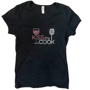 Y2K Black Bedazzled Rhinestone 'Kiss the Cook' Pink Heart Graphic V-Neck T-Shirt